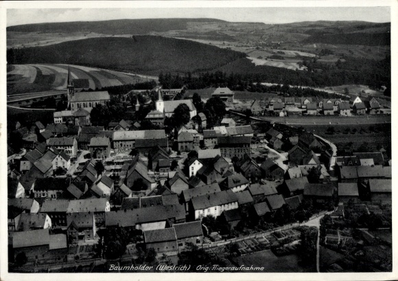 Ak Baumholder in Westrich, luchtfoto van Baumholder, gebouwen en landschap