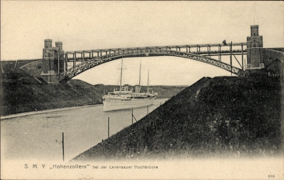 Postcard Levensau in Schleswig-Holstein, SM Y,,Hohenzollern" at the Levensau high bridge