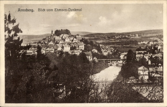 Ak Arnsberg im Sauerland Westfalen,  Blick vom Ehmsen-Denkmal, Fluss, Stadtansicht
