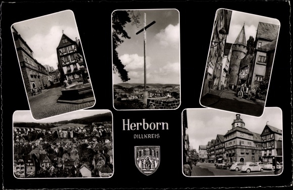 Postcard Herborn im Lahn Dill district, coat of arms, cross, tower, town hall, fountain, panorama of the town