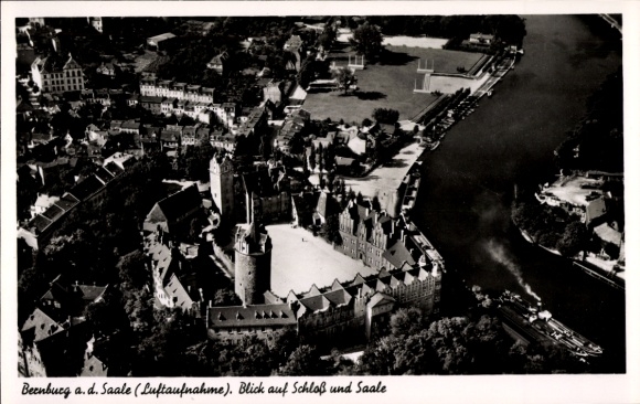 Postcard Bernburg an der Saale, aerial photograph of the castle and the Saale