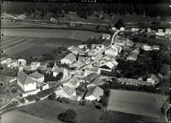 Foto Walting in Oberbayern, Luftbild vom Ort