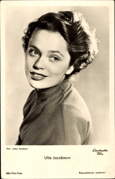 Postcard actress Ulla Jacobsson, portrait
