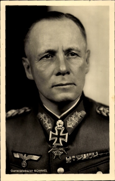 Ak Generalfeldmarschall Erwin Rommel, Ritterkreuzträger, Eichenlaub m. Schwertern u. Brillanten
