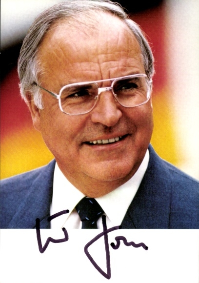 Postcard Chancellor Helmut Kohl, portrait, autograph