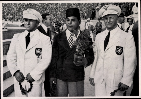 Collection picture Olympia 1936, award ceremony, weightlifter Touni, Ismayr, Wagner