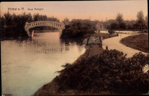 Ak Höchst Frankfurt am Main, Brücke über den Fluss, Weg entlang des Ufers, Bäume, Landschaft