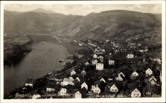 Ak Dolní Zálezly Salesel an der Elbe Reg. Aussig, Blick auf die Stadt und Dubitzer Kirchlein
