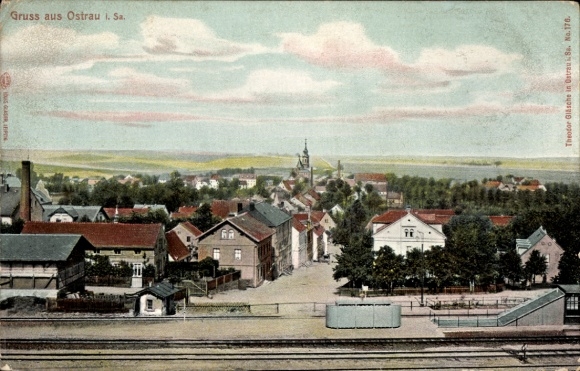 Ak Ostrau in Sachsen, Stadtansicht, Blick auf den Bahnhof