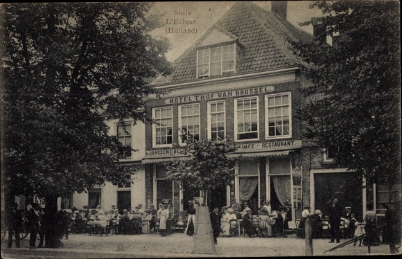 Postcard Sluis Zeeland Niederlande, L&#39;Ecluse, Hotel &#39;t Hof van Brussel, Restaurant