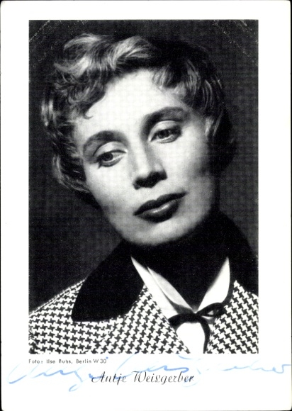 Postcard actress Antje Weisgeber, portrait, autograph