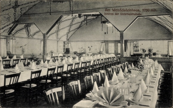 Ak Wendelstein in Mittelfranken, Am Wendelsteinhaus, Innenansicht Unterkunftshalle, Gasträume, Ti