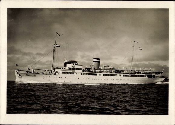 Postcard MS Queen Luise off Helgoland, HAPAG Seebadedienst