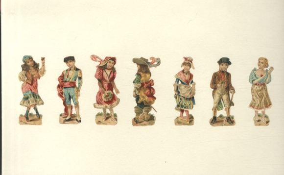 7 opłatków z wizerunkami dzieci różnych narodowości w strojach narodowych, każdy o wymiarach ok. 7 x 3 cm