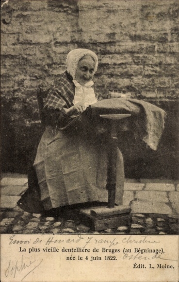 CPA La plus vieille dentellière de Bruges, au Béguinage, née le 4 juin 1822