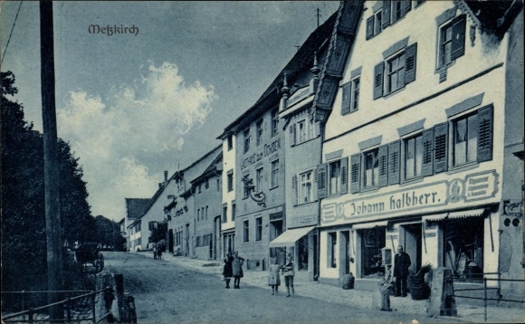 Ansichtkaart Meßkirch in Opper-Zwaben, straatgebied, winkel van Johann Halbherr