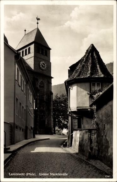 Postcard Lambrecht in the district of Bad Dürkheim, Untere Marktstraße, church, tower clock