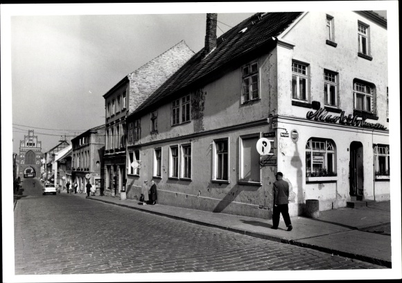 Photo Teterow in Mecklenburg, Wilhelm Pieck Strasse, Rostock Gate, 1975