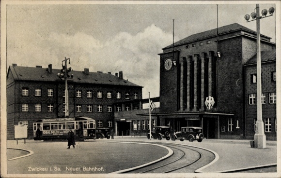 Ak Zwickau Sachsen, Blick auf den neuen Bahnhof, Tram
