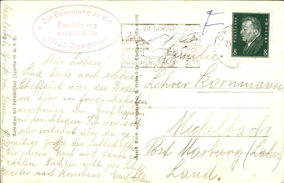 Postcard Friedrichshafen on Lake Constance, airship LZ 127 Graf Zeppelin, being brought into the airship hangar