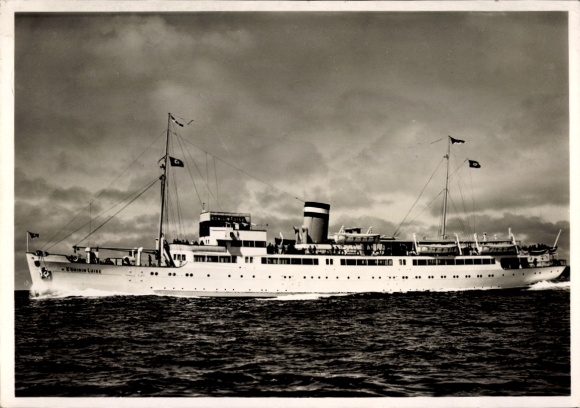Picture MS queen Luise off Heligoland, HAPAG Seebäderdienst