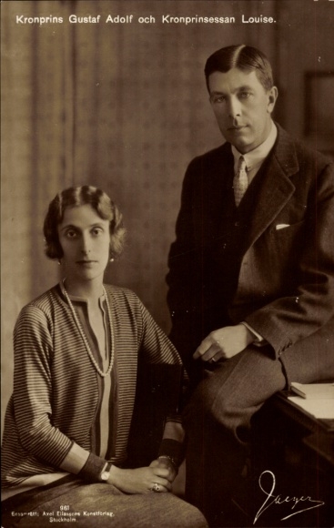 Postcard Crown Prince Gustaf Adolf and Crown Princess Louise, portrait