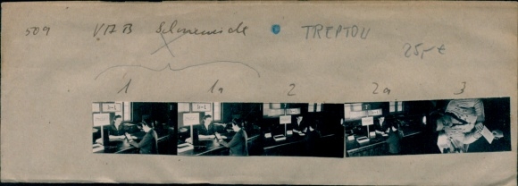 Contact print photos Berlin Treptow, VAB Schöneweide, counter, 5 photos approx. 4x2 cm