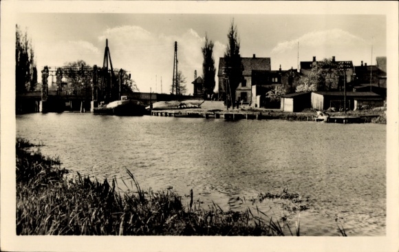 Postcard Schwaan in Mecklenburg, An der Warnow