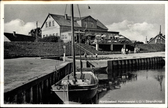 PC Horumersiel Wangerland Friesland, beach hotel, sailing boat