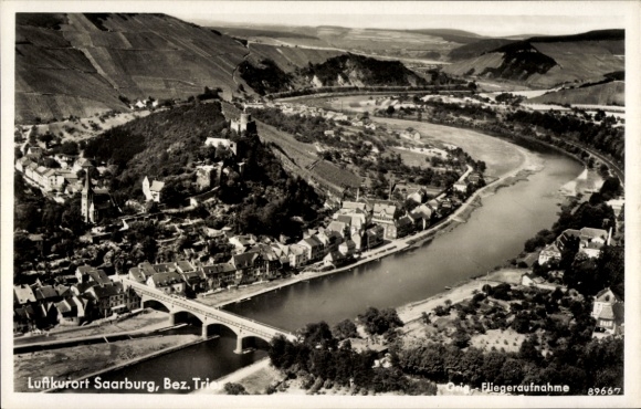 Ak Saarburg an der Saar Bezirk Trier, Luftkurort  Fliegeraufnahme, Brücke, Mosel