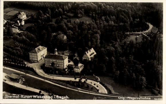 Ak Thermalbad Wiesenbad Erzgebirge, Fliegeraufnahme