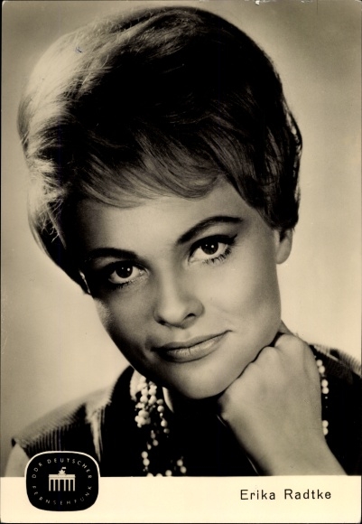 Postcard presenter Erika Radtke, GDR German television radio, portrait