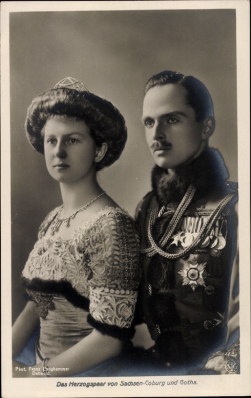 Ak Herzog Carl Eduard von Sachsen Coburg Gotha, Victoria Adelheid, Portrait