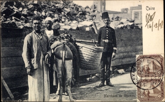 Postcard Cairo Cairo Egypt, man with vegetables, donkey, soldier, recording