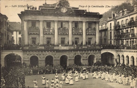 Postcard Donostia San Sebastian Basque Country, Plaza de la Constitución, crowd, festivities