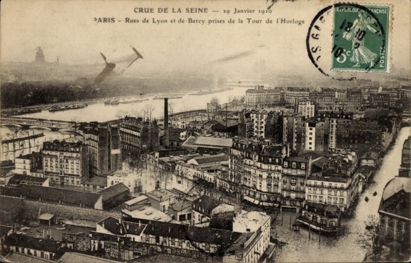 PC Paris XII, floods 1910, Rues de Lyon and de Bercy, clock tower