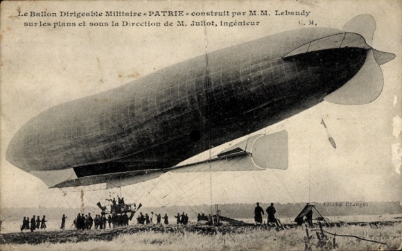 Postcard Homeland military airship, built by MM. Lebaudy, French airship