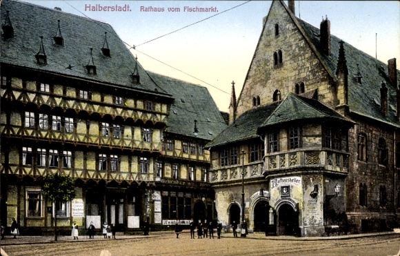 Postcard Halberstadt im Harz, Town Hall from the Fish Market