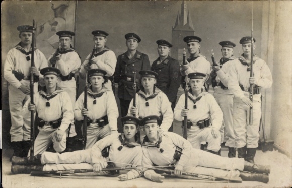 Fot. KP Wangerooge, niemieccy marynarze w mundurach, rekruci, luty 1914, fot. H. Schröder