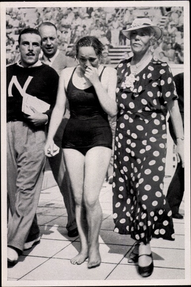 Collection picture Olympia 1936, swimmer Ria Mastenbroek