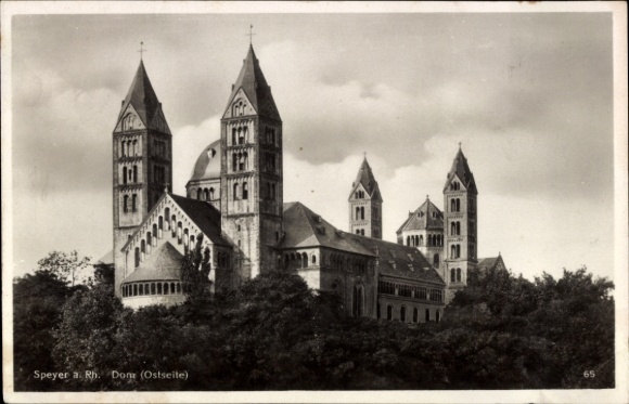 Ak Speyer am Rhein, Speyer a. Rh., Dom (Ostseite), zahlreiche Türme,  Architektur