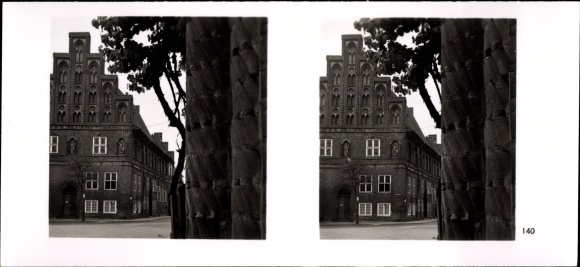 Stereo spatial image photo &quot;Deutsche Gaue&quot;, No. 140 Lüneburg, town hall, stepped gable