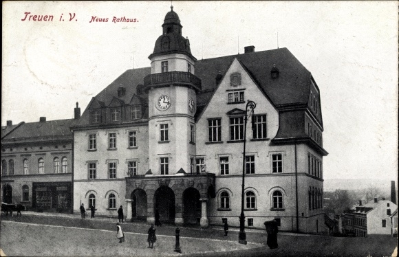 Postcard Treuen im Vogtland Sachsen, New Town Hall, exterior view