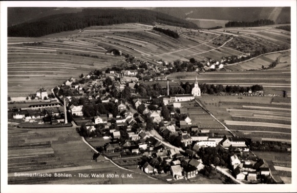 Postcard Böhlen Großbreitenbach in Thuringia, aerial view of the small town, church, surrounding fields