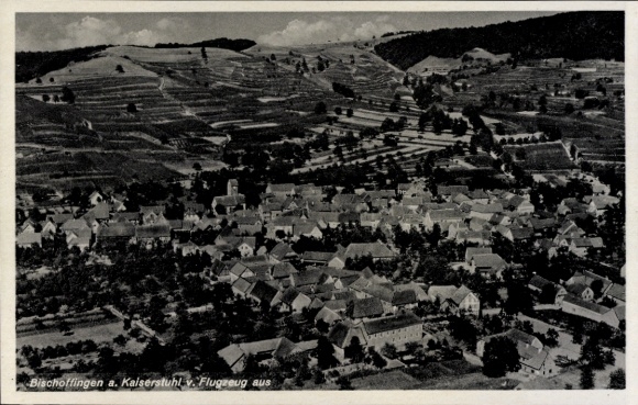 Postcard Bischoffingen Vogtsburg im Kaiserstuhl, aerial photograph