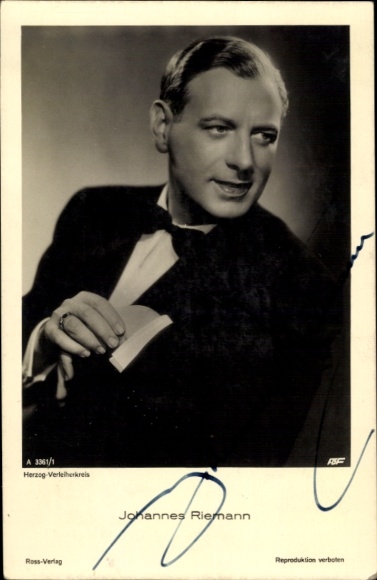 Postcard actor Johannes Riemann, Ross Verlag A 3361 1, portrait, autograph