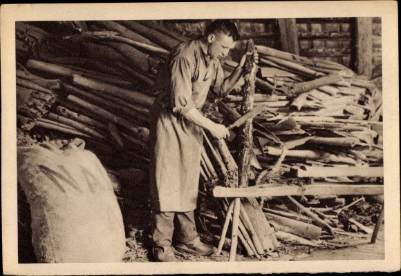 Postcard Lohtannerei, When making the tan from oak bark, WHW 1933/1934