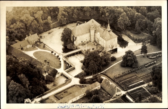 PC Gödens Sande in Friesland, Gödens Castle, aerial photo