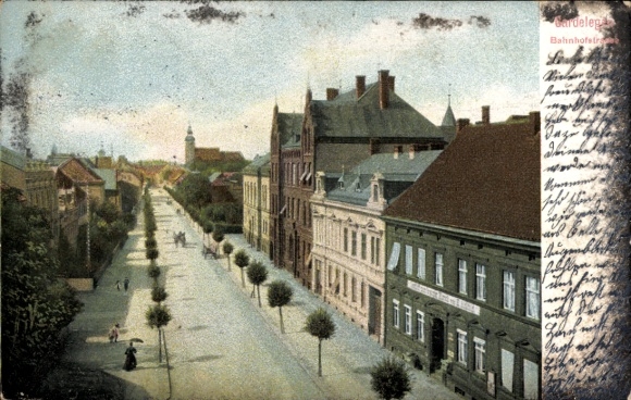 Ak Gardelegen in der Altmark, Bahnhofstraße, Bäume, Häuser, Menschen, 