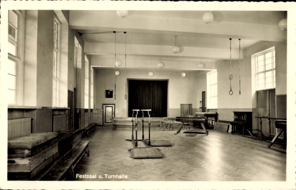 Ak Scheersberg Steinbergkirche in Angeln, Haus der Jugend, Festsaal, Turnhalle